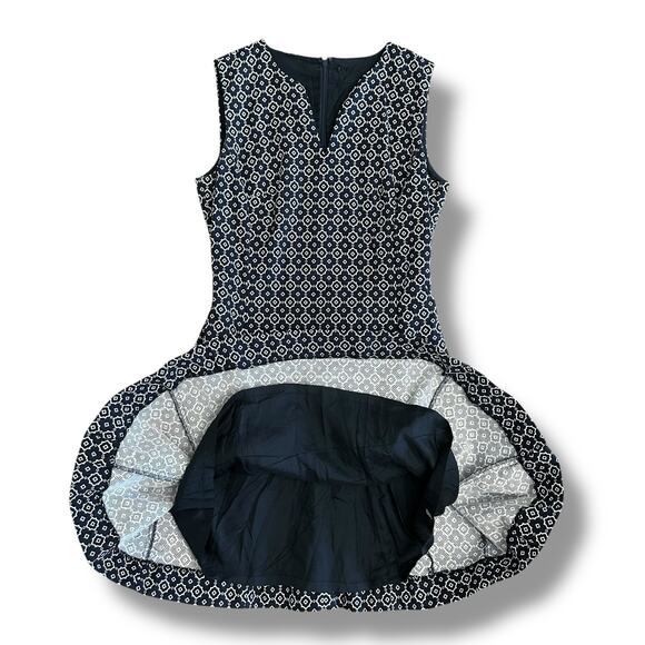 Brooks Brothers Women’s Dress Size 2 Navy White Geometric Sleeveless Fit & Flare - Picture 5 of 11